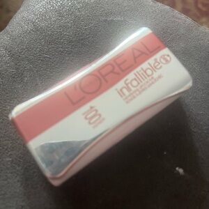 L'Oreal Infallible Lipstick - Azalea